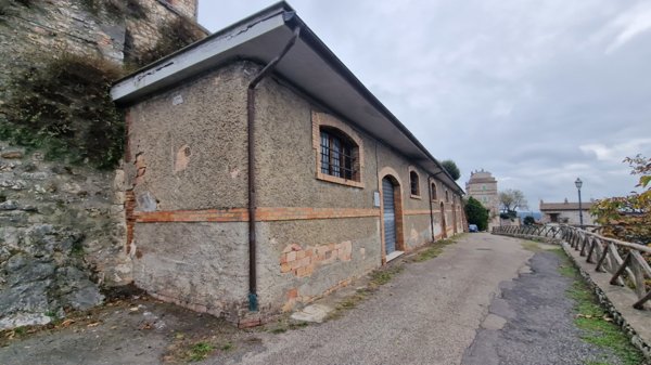 casa indipendente in vendita a Lugnano in Teverina