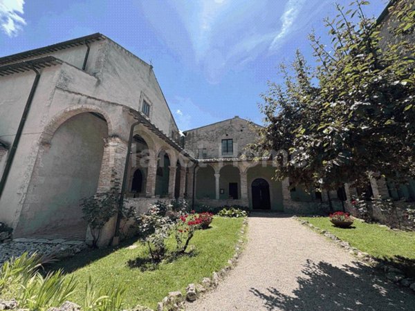 appartamento in vendita a Lugnano in Teverina