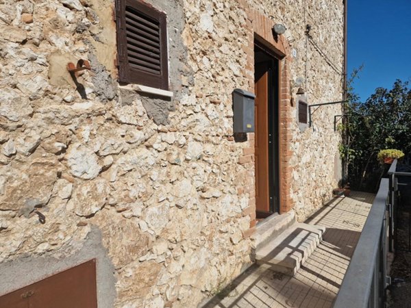 appartamento in vendita a Lugnano in Teverina