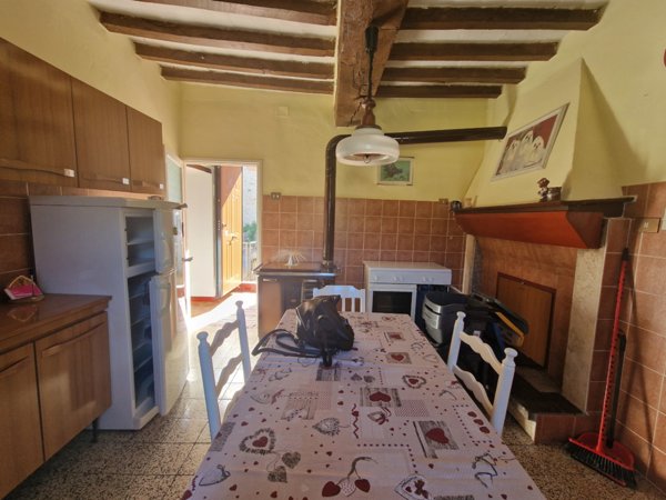 casa indipendente in vendita a Lugnano in Teverina