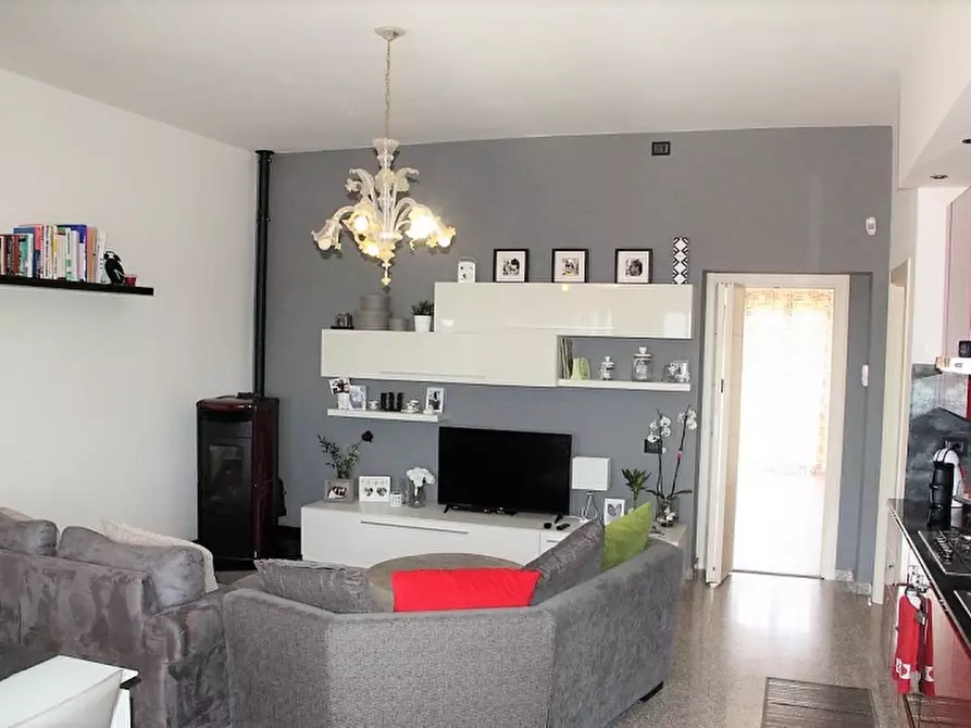 casa semindipendente in vendita a Lugnano in Teverina