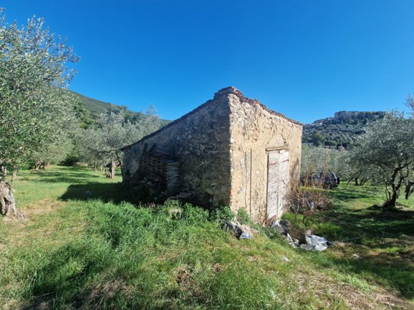 casa indipendente in vendita a Lugnano in Teverina