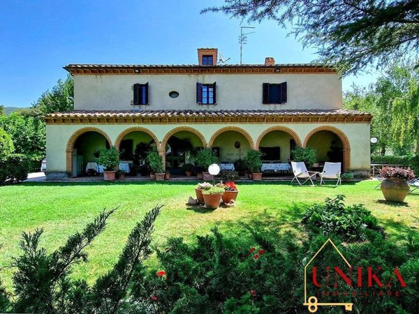 casale in vendita a Lugnano in Teverina