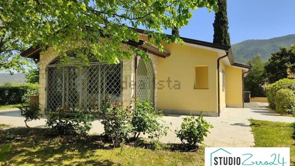 casa indipendente in vendita a Lugnano in Teverina