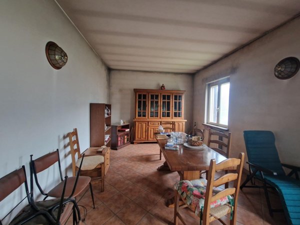 casa indipendente in vendita a Lugnano in Teverina
