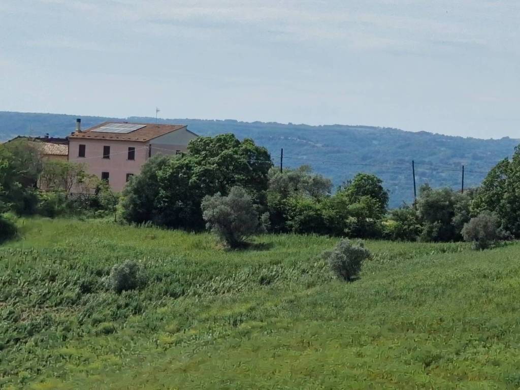 casa indipendente in vendita a Lugnano in Teverina