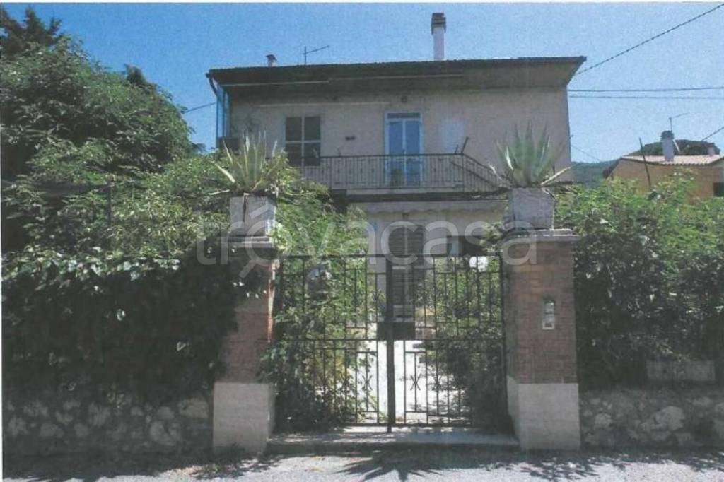 appartamento in vendita a Lugnano in Teverina