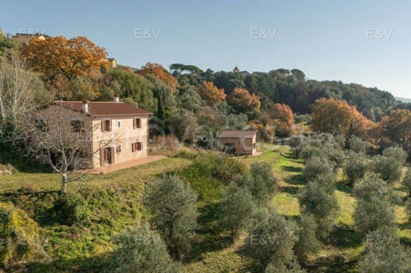 casa indipendente in vendita a Lugnano in Teverina