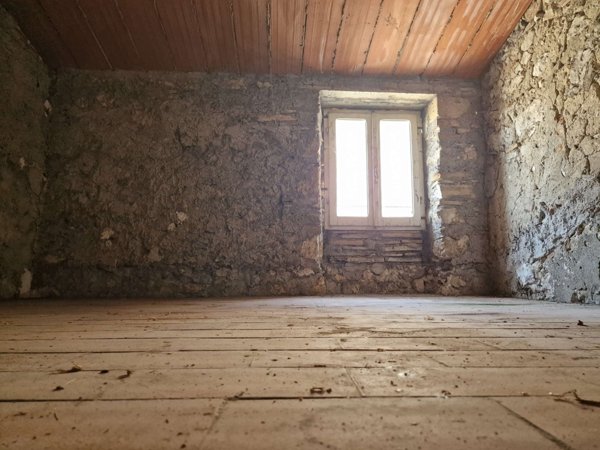 appartamento in vendita a Lugnano in Teverina