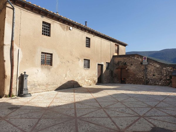 casa indipendente in vendita a Lugnano in Teverina