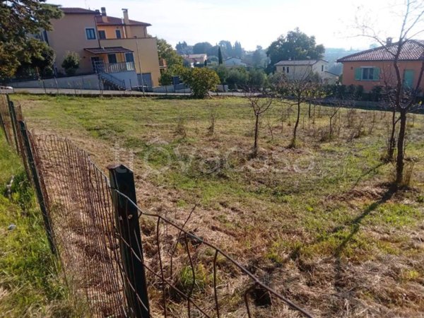 bifamiliare in vendita a Montecastrilli