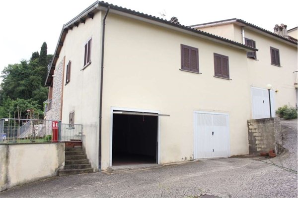 appartamento in vendita a Montecastrilli