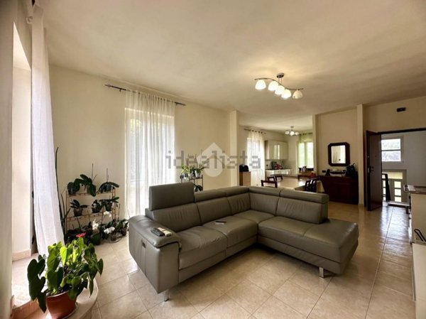 casa indipendente in vendita a Montecastrilli