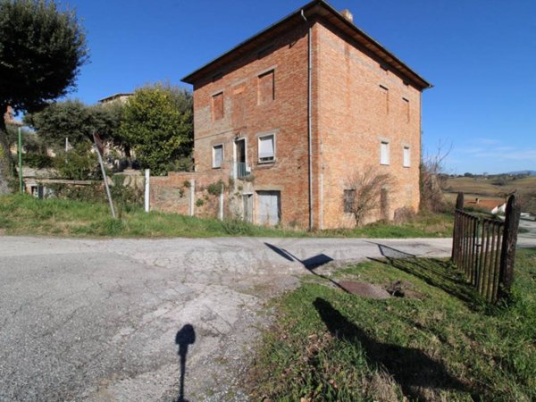 casa indipendente in vendita a Montecastrilli