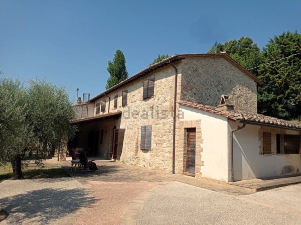 casa indipendente in vendita a Montecastrilli