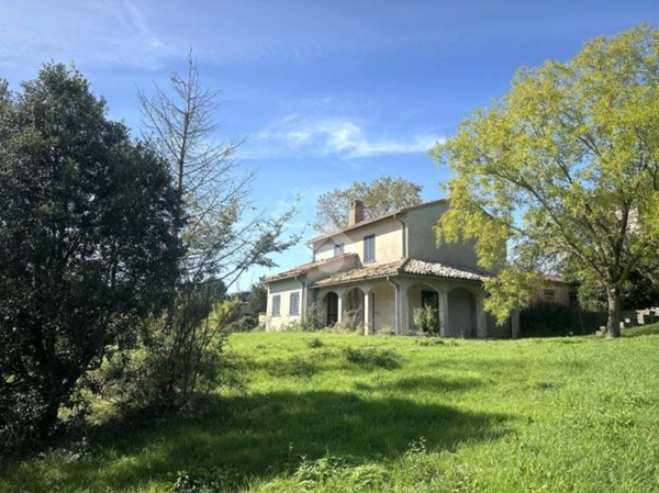 casa indipendente in vendita a Montecastrilli in zona Colle Secco