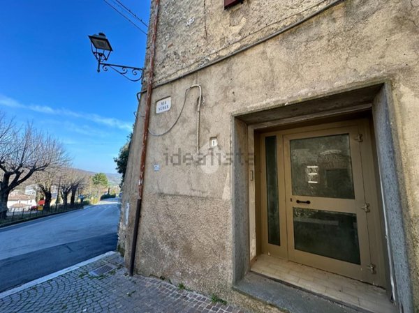 appartamento in vendita a Montecastrilli in zona Castel dell'Aquila