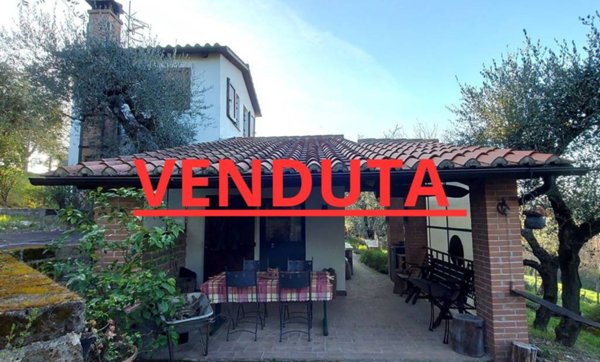 casa indipendente in vendita a Montecastrilli in zona Castel dell'Aquila