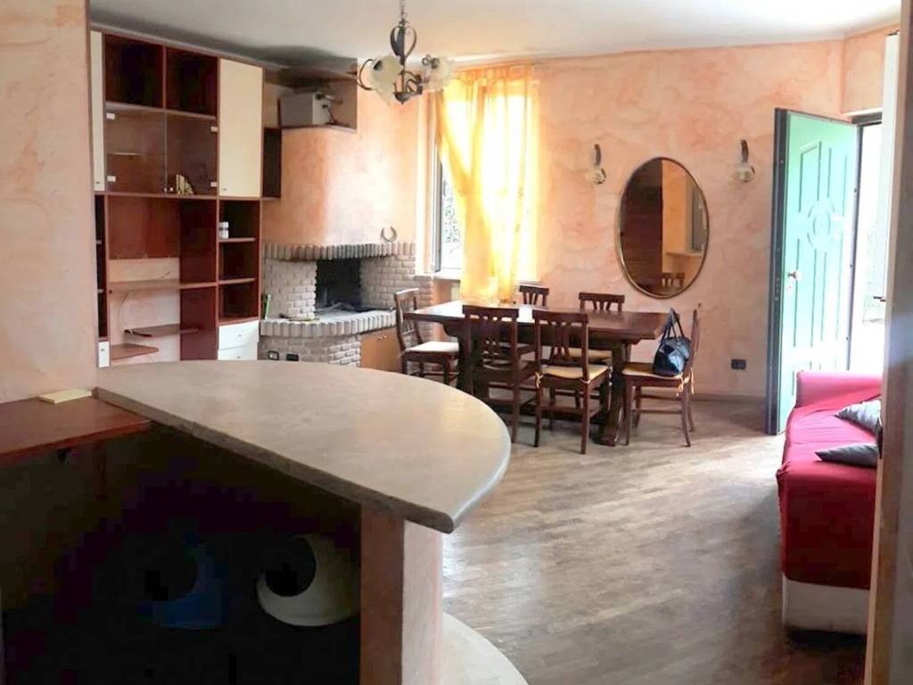 casa indipendente in vendita a Montecastrilli