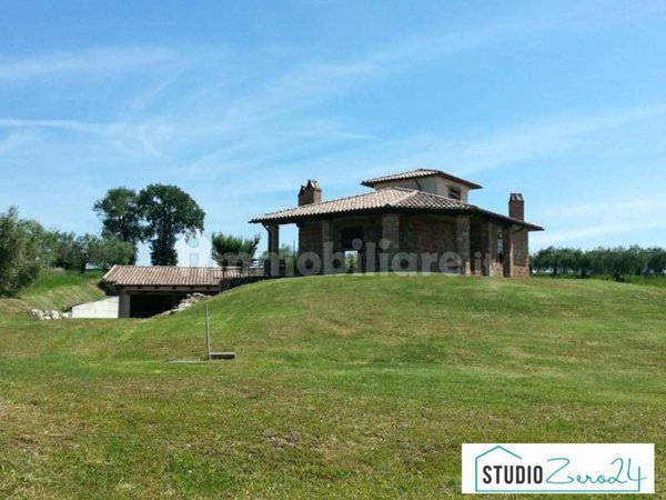 casa indipendente in vendita a Montecastrilli