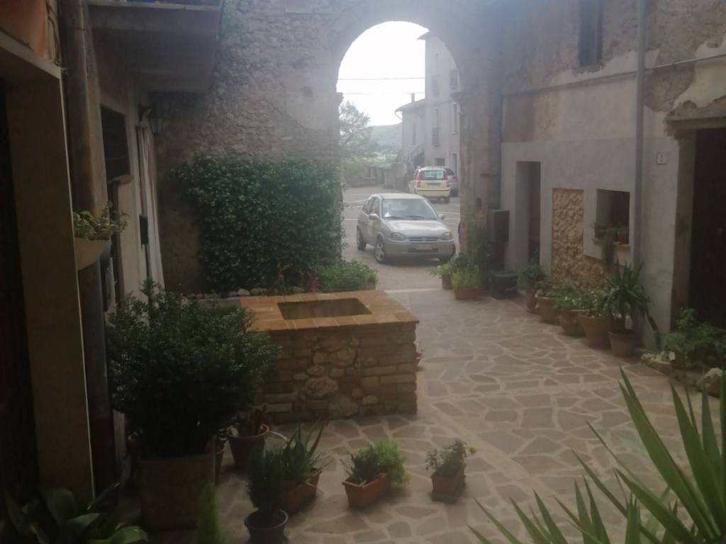 appartamento in vendita a Montecastrilli in zona Castel dell'Aquila