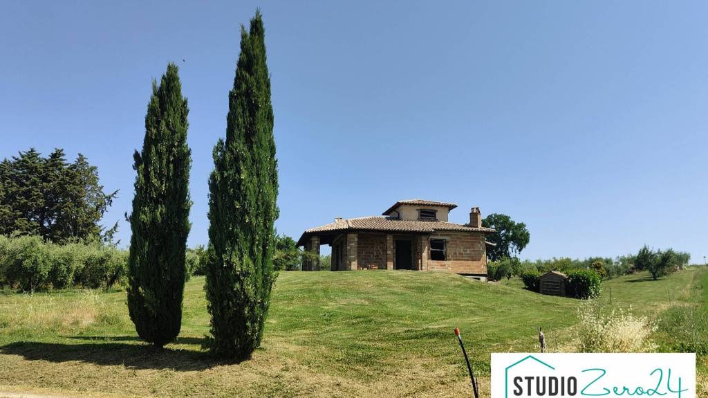 casa indipendente in vendita a Montecastrilli