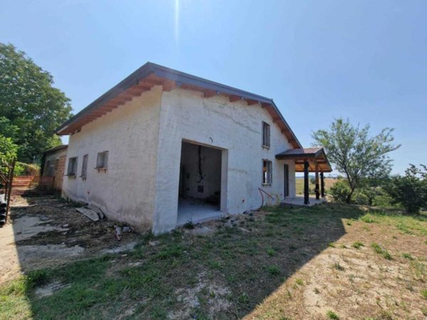 casa semindipendente in vendita a Montecastrilli