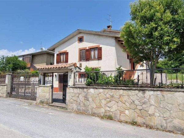 casa indipendente in vendita a Montecastrilli in zona Casteltodino