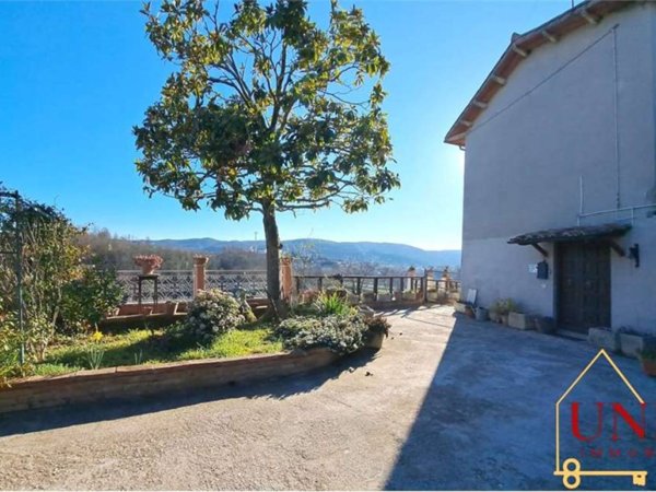 casa indipendente in vendita a Montecastrilli in zona Castel dell'Aquila