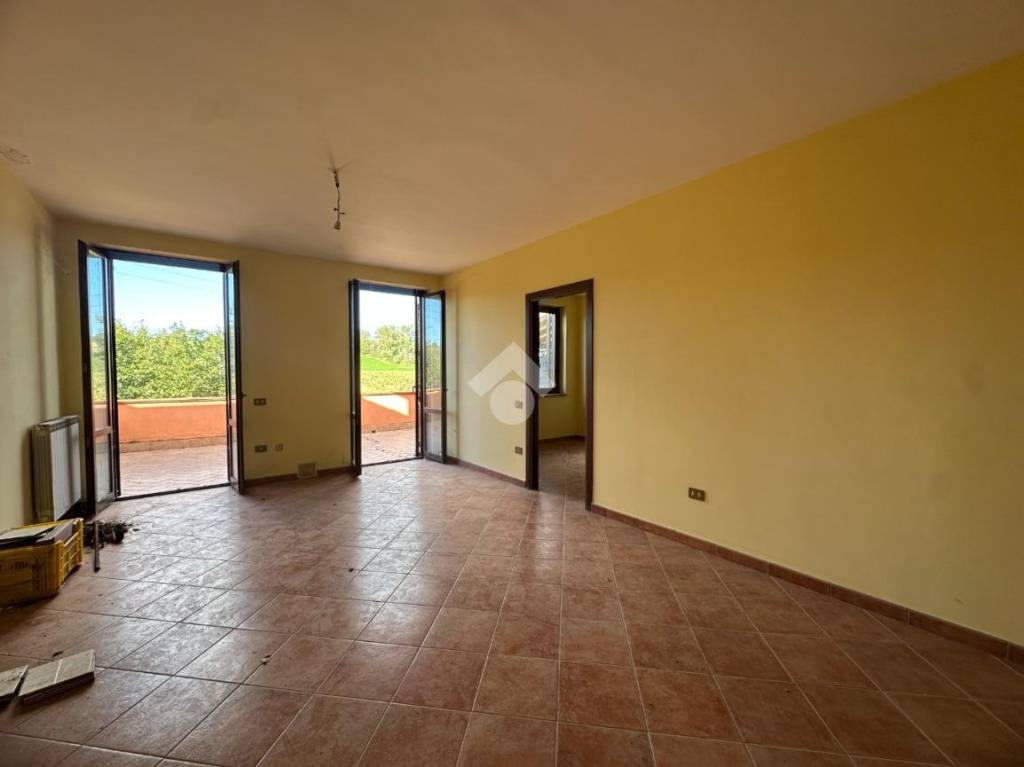appartamento in vendita a Montecastrilli in zona Quadrelli