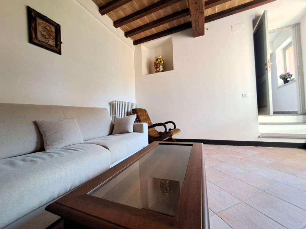 casa indipendente in vendita a Montecastrilli in zona Castel dell'Aquila