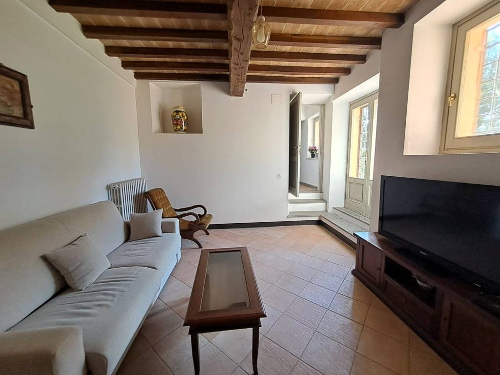 casa indipendente in vendita a Montecastrilli in zona Castel dell'Aquila