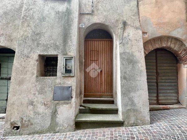 casa indipendente in vendita a Montecastrilli in zona Casteltodino
