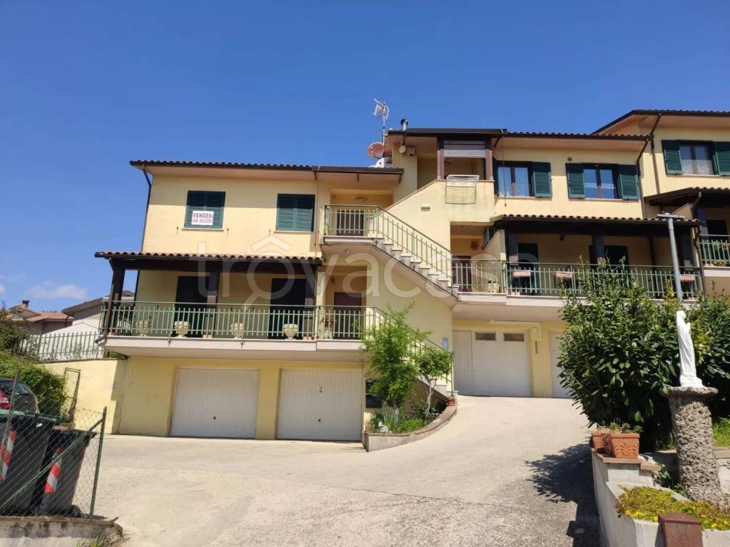 appartamento in vendita a Montecastrilli in zona Casteltodino