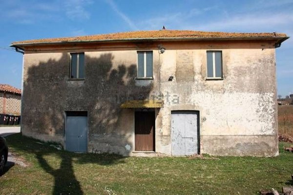 casale in vendita a Montecastrilli