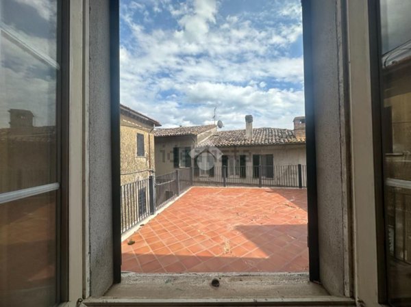 casa indipendente in vendita a Montecastrilli