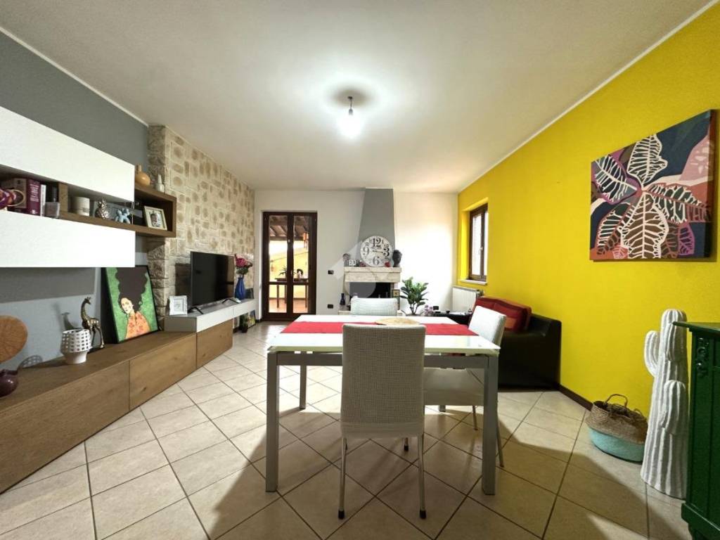 appartamento in vendita a Montecastrilli