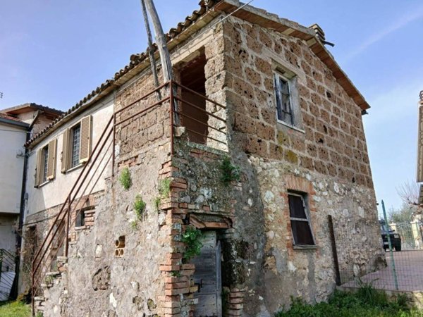 casa indipendente in vendita a Montecastrilli in zona Castel dell'Aquila