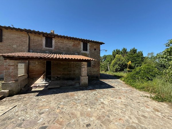 casa indipendente in vendita a Montecastrilli