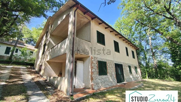 casa indipendente in vendita a Montecastrilli in zona Castel dell'Aquila