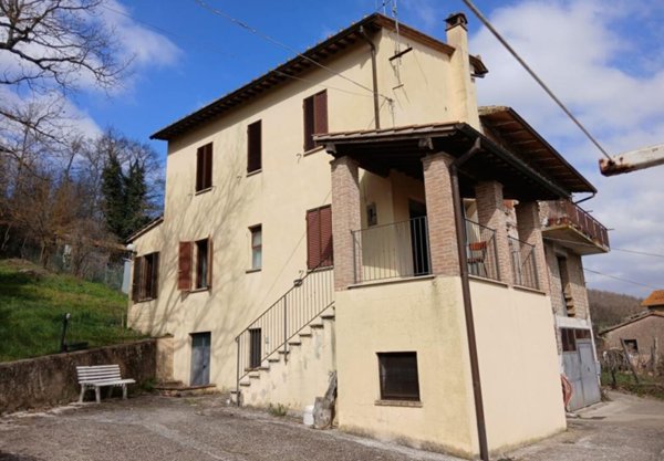 casa indipendente in vendita a Montecastrilli in zona Castel dell'Aquila