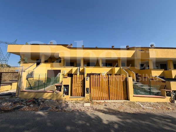 appartamento in vendita a Montecastrilli in zona Quadrelli