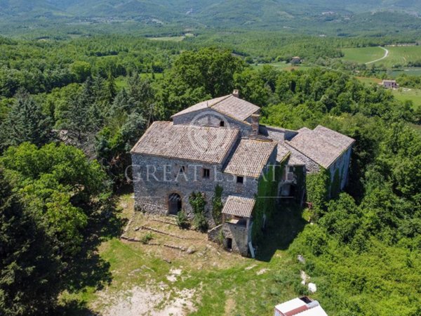 intera palazzina in vendita a Montecastrilli in zona Colle Secco