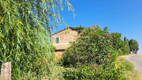 casa indipendente in vendita a Montecastrilli