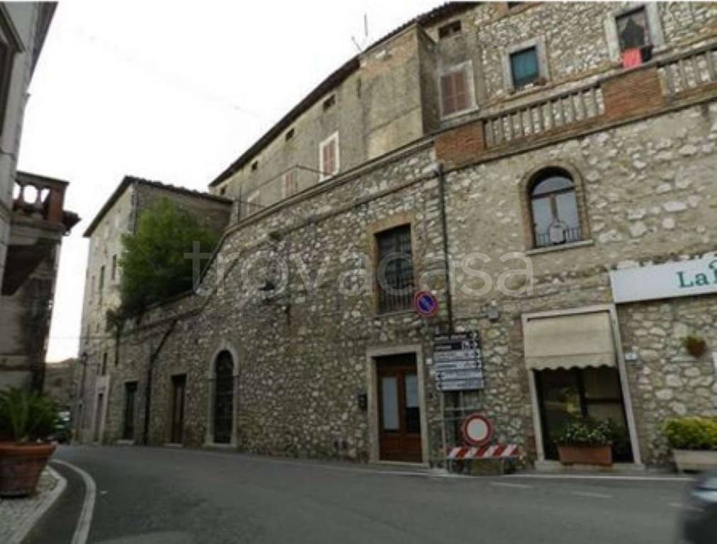 casa indipendente in vendita a Montecchio