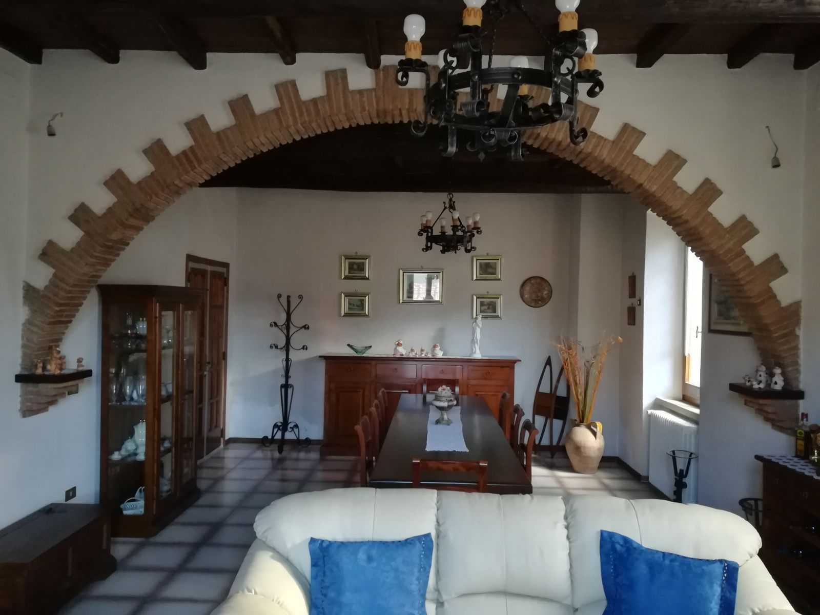 casa indipendente in vendita a Montecchio in zona Melezzole