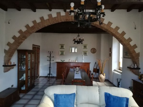 casa indipendente in vendita a Montecchio in zona Melezzole