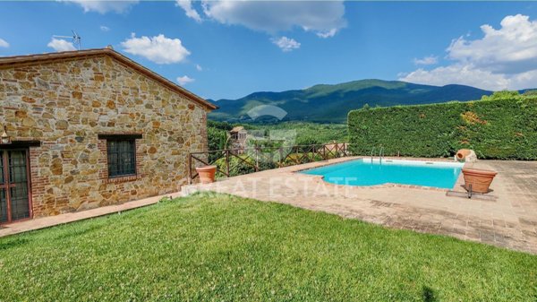 casa indipendente in vendita a Montecchio