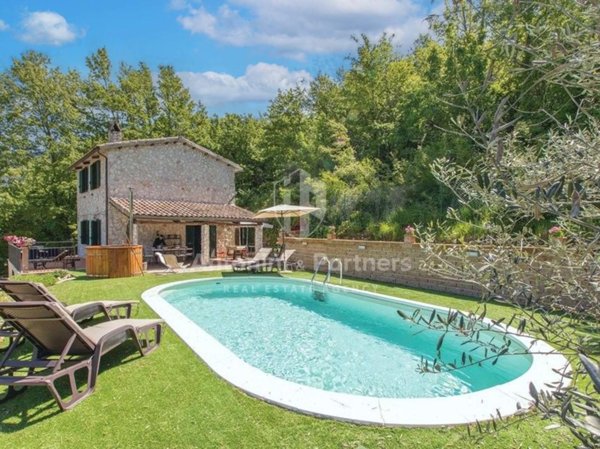 casa indipendente in vendita a Montecchio