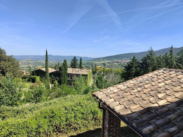 casa indipendente in vendita a Montecchio